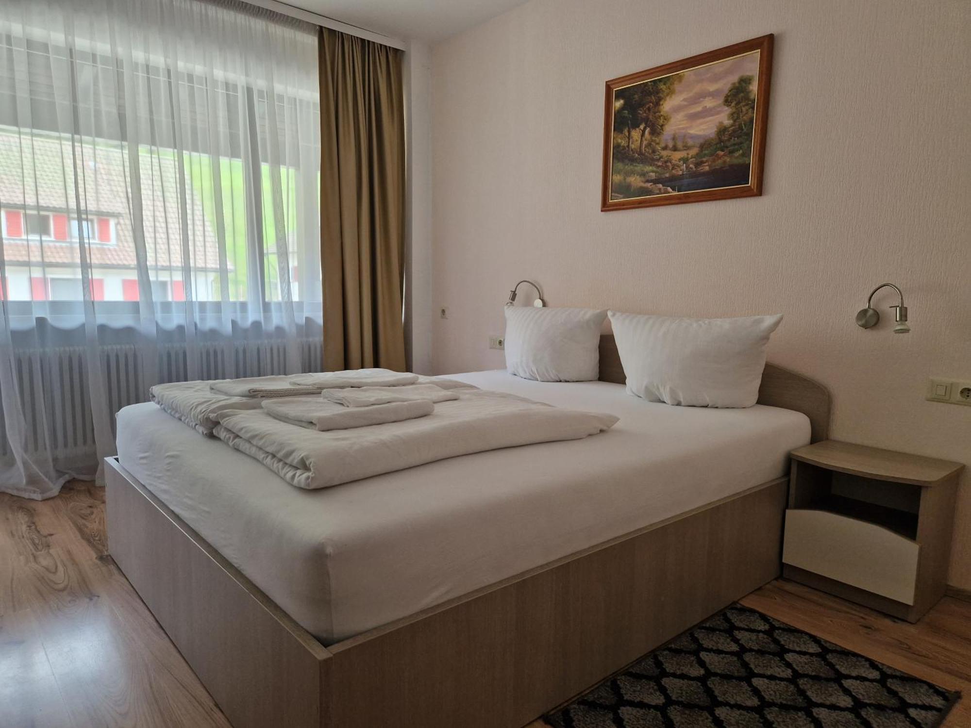 Schwanen-Resort Отель Байрсброн